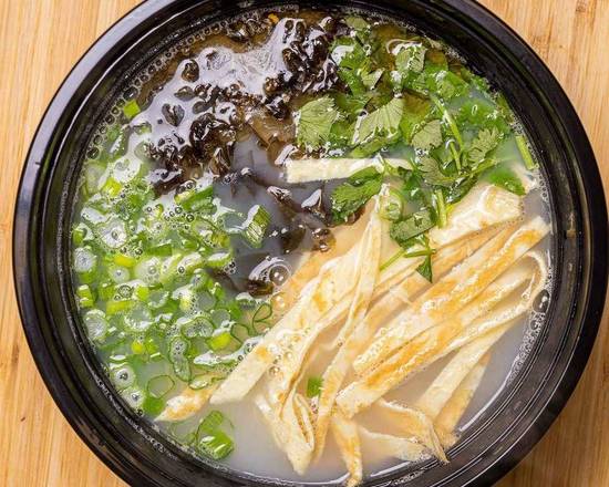 Shanghai-Style Pork & Bok Choy Wonton Soup上海菜肉大馄饨